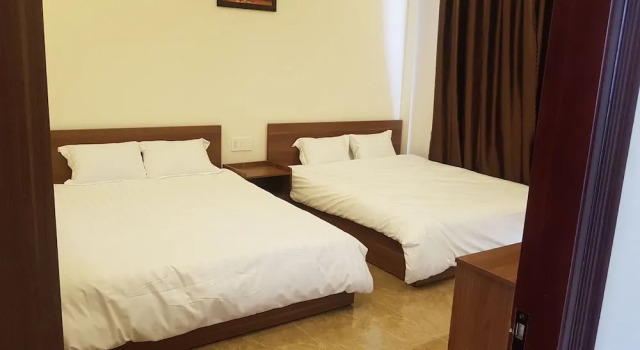 Четырёхместный номер Superior с балконом An Nhien Hotel