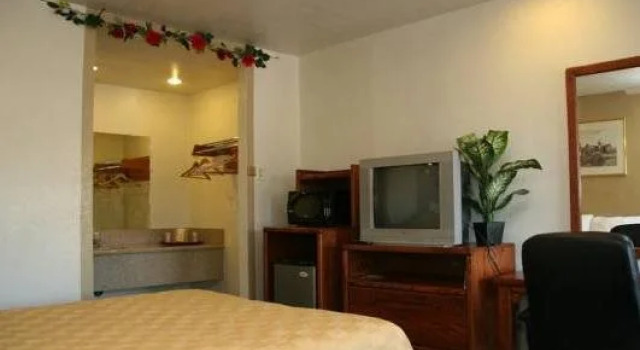 Budget Inn Riverside