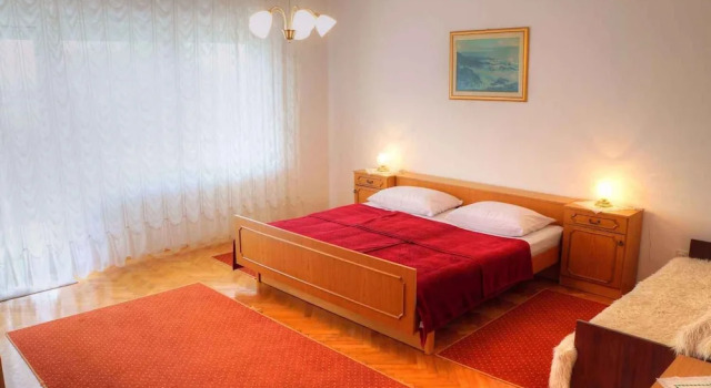 Ferienwohnung mit Terrasse, Забронировать Отель Цриквеница Приморско-Горанская жупания