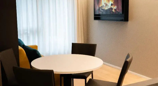 Полулюкс Business Arbed Living Hotel SELF CHECK IN - Supercharger - Bellinzona