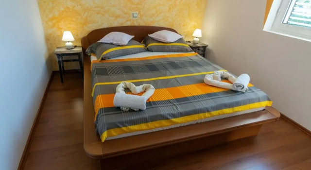 Apartments Suzy, Prenota Appartamento Hotel a Isole Quarnerine con parcheggio, Parcheggio