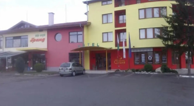 Hotel Grand, Book Hotel Hotels in Sofia with Parking, Parking