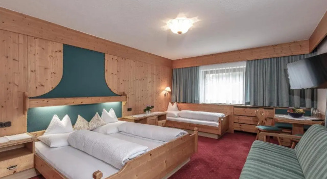 Номер Standard Pension Jaqueline