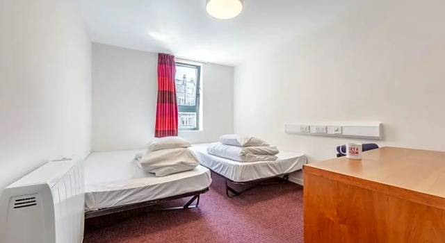 Кровать в общем номере Euro Hostel Edinburgh Halls