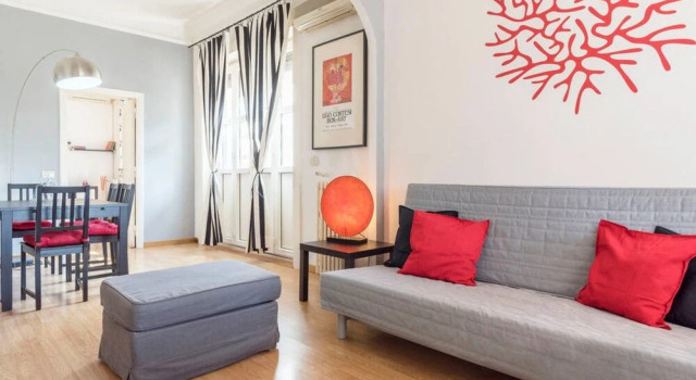 Colorful and Modern 2bed Flat Beside Piazza Popolo, Prenota Hotel Roma Lazio