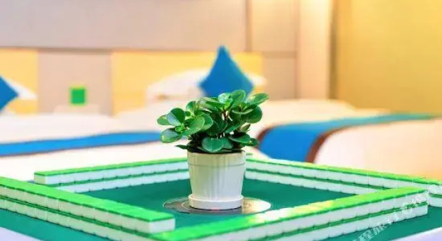 Jintone Hotel Yulin Yuchai Branch, Rezerwuj Hotel Hotele 3-gwiazdkowe w Yulin, 3*