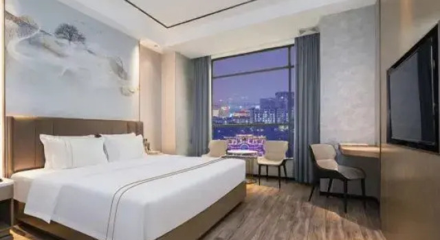 18 Yiduo Hotel (Diwang Plaza 33 Xu Street)