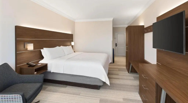 Номер Standard Holiday Inn Express Hotel & Suites Byron by IHG
