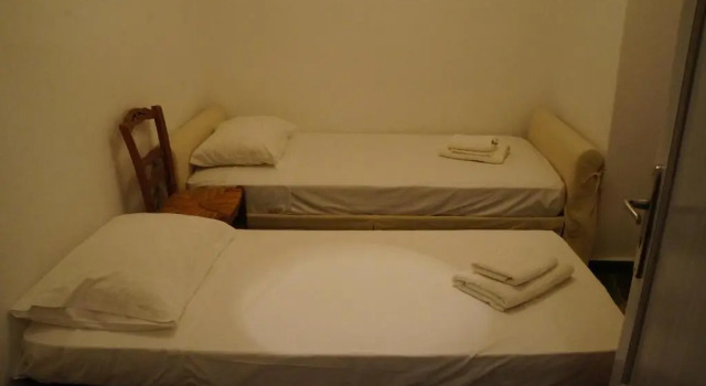 Коттедж 2-bedroom stone house, pool, 10min walk to beach