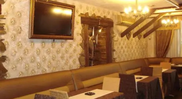 Artua, inn, Prenota Hotel Hotel a Kharkov con piscina, Piscina