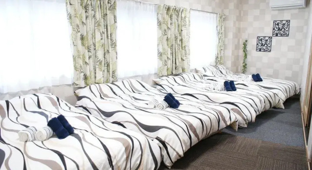 Omotenashi Usagi House 2F - 15-6, Забронировать Отель Сакаи Осака, рядом с Намба