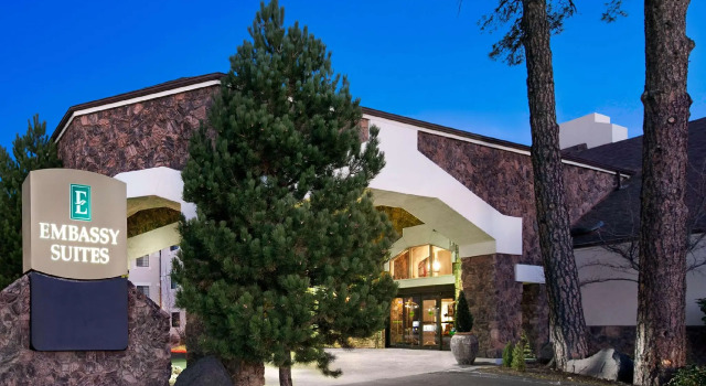 Номер Standard Embassy Suites by Hilton Flagstaff