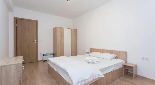 Апартаменты Modern and Bright Apartments near Center