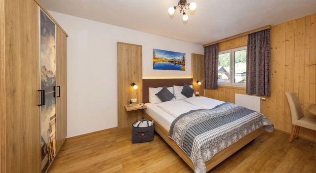 Полулюкс Deluxe Wellness- und Familienhotel Garni Dachsteinresort