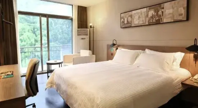 Люкс Deluxe Jinjiang Inn select Lushan Scenic Xiangshan Road Yunzhong Hotel