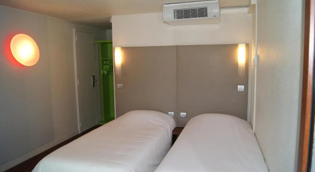 Четырёхместный номер Standard The Originals Access, Hôtel Foix