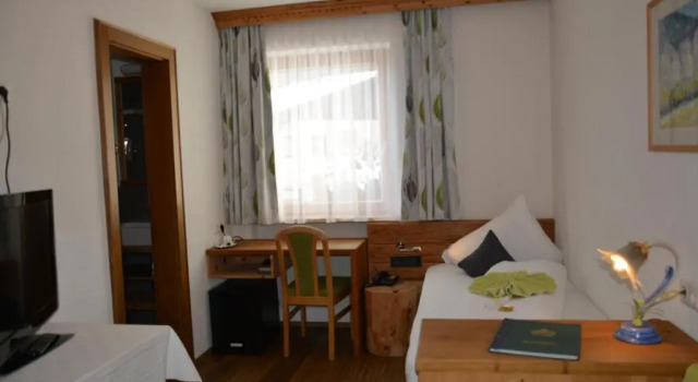 Номер Standard Hotel am Römerweg