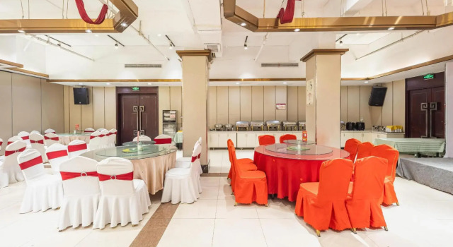 Starway Hotel Luan Shucheng Saifu, Buchen Sie Hotel Shucheng Anhui