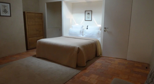 Номер Comfort Hôtel de la Villeon