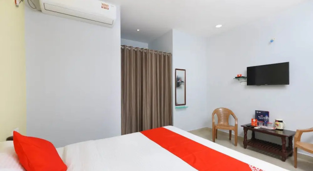 Номер Standard OYO 12765 Hotel Golden Rooms