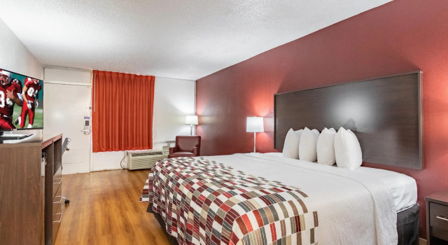 Двухместный номер Superior Red Roof Inn Forsyth