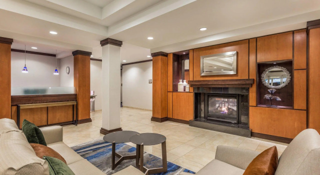 Fairfield Inn & Suites by Marriott Madison East