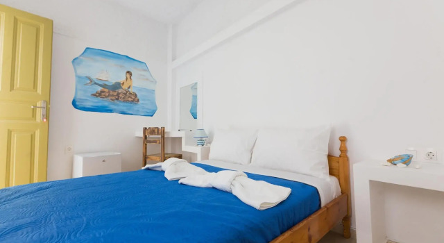 Sunny Days Hotel Fira Santorini, Забронировать Отель Тира Santorini Caldera, рядом с Музей досторического города Тира