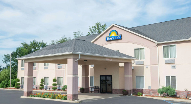 Days Inn by Wyndham Sullivan