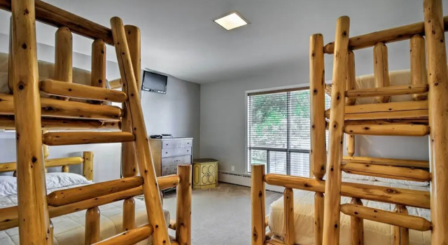 Lakefront Boyne Home w/ Deck, Walk to Downtown!, Prenota Hotel Boyne City 