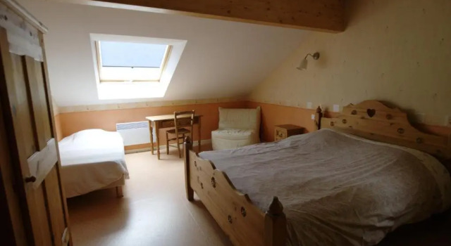 Трёхместный номер Standard Auberge De La Charriole