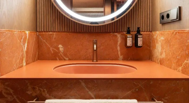 Номер Grand Hotel Palacio Bellas Artes San Sebastian, Curio Collection by Hilton