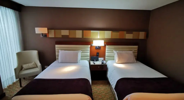 Четырёхместный номер Standard Mercure Bogota Calle 100