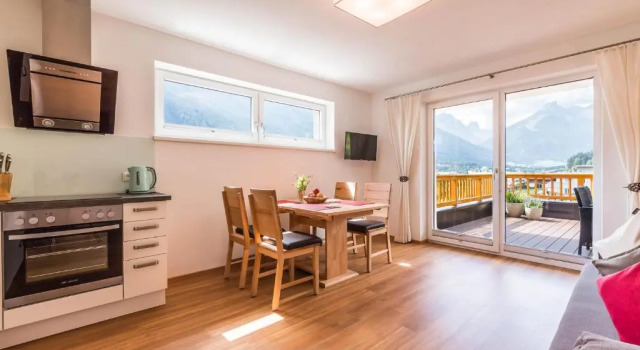 Апартаменты Apartment im Huggn