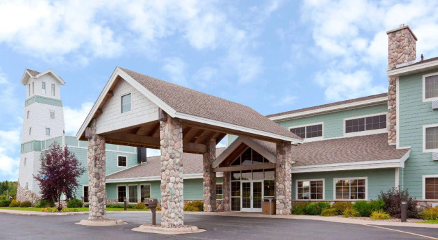 Двухместный номер Standard AmericInn by Wyndham Wetmore Munising