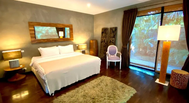 Natural Villas Chiang Mai Riverside Pool Villa 5BDR, Забронировать Вилла Сарапхи провинция Чианг Май