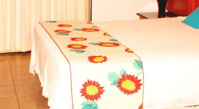 Cahy Praia Hotel, Забронировать Отель Отели в центре Праду с завтраком, отели в центре Праду с завтраком