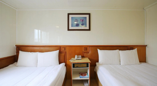 Четырёхместный номер Standard Lion Hotel