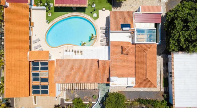 Вилла Deluxe Alamos Park-stunning villa in HUGE private grounds