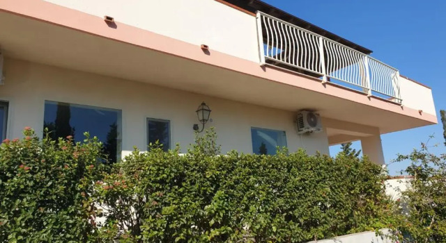 Villa Francesca, Book Villa Licata 