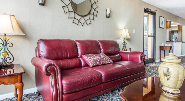 Quality Inn Greenville near University, Забронировать Отель Гринвилл Северная Каролина
