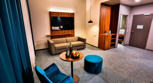 Полулюкс Deluxe Hotel Das Zeit