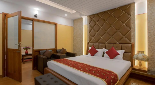 Одноместный семейный люкс Hotel Vashanth Krishna