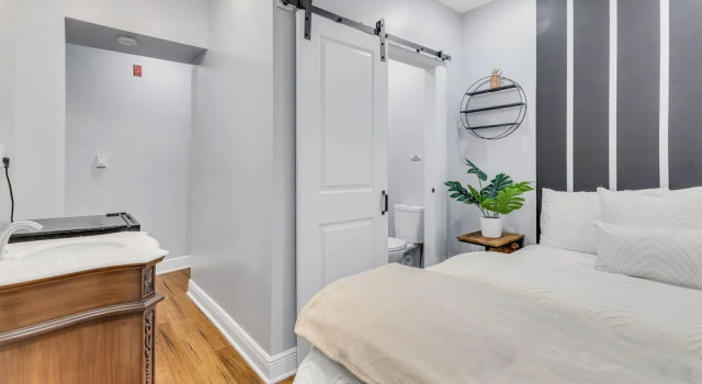 Patio Central City W Oxford St 1BR, Забронировать Отель Отели Филадельфии 3 звезды, рядом с Fairmount Park Athletic Field, 3*