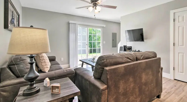 Airy Townhome: Close to Kayaking & Boating!, Забронировать Апартаменты/квартира Апартаменты Table Rock Lake, Апартаменты/квартира