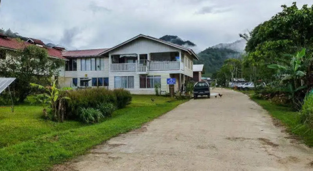 Sina Rang Lemulun Homestay and Handicraft, Réserver Hôtel Bario Sarawak