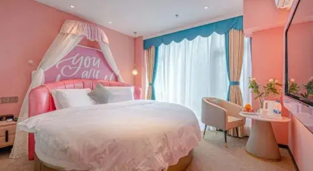 Dedu Hotel, Rezerwuj Hotel Hotele w Zhuhai z parkingiem, Parking