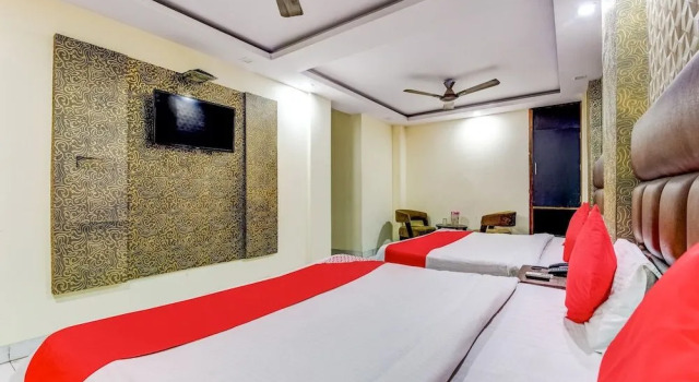 OYO 5985 Hotel Priya Palace, Забронировать Отель Отели Дели 3 звезды, 3*