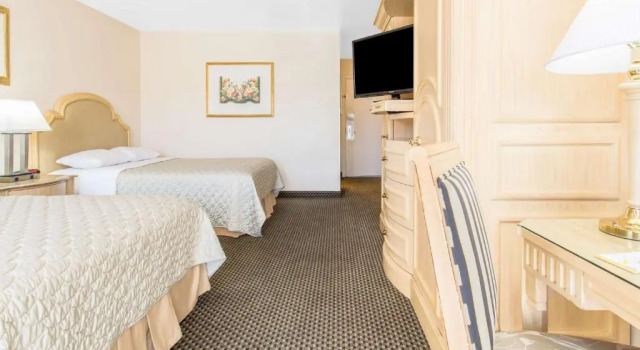 Accessible Doppel Zimmer Days Inn by Wyndham Modesto