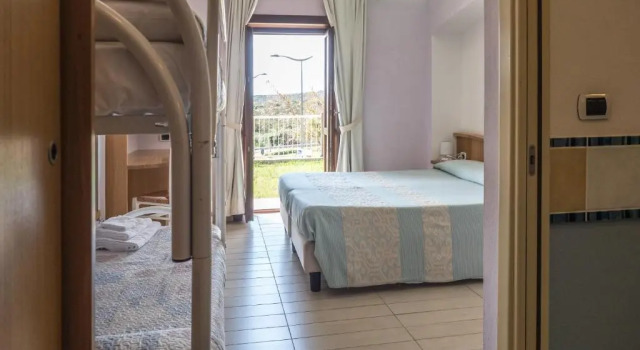 Четырёхместный номер Standard Hotel Cala Reale
