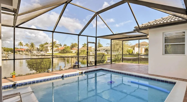 Коттедж Marco Island Home w/ Pool Near Tigertail Beach!